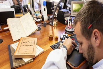 武汉劳力士手表换电池